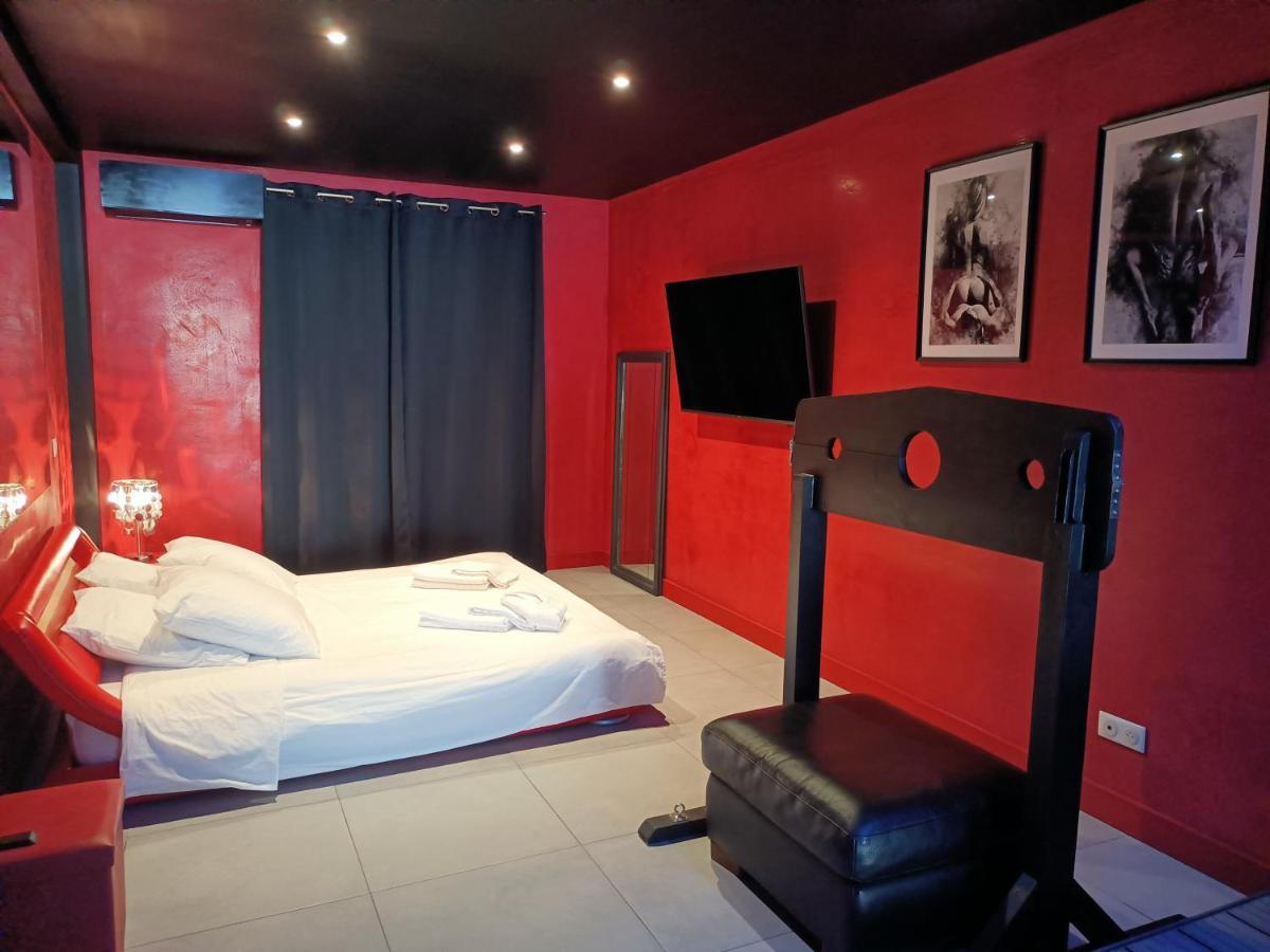 Appartement Balneo Et Sauna Prives The Red Room Mauguio Exteriör bild